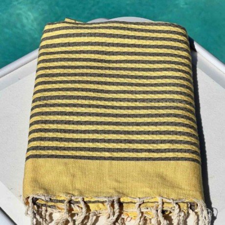 yellow-stripe-honeycomb-towel-big-0
