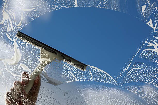 the-best-homemade-window-washing-cleaner-for-streak-free-glass-big-0