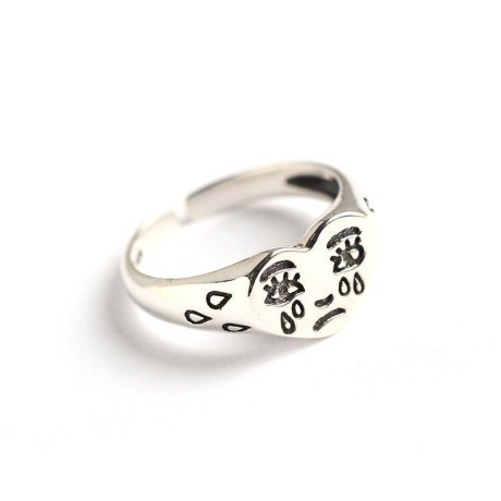 creative-crying-face-tears-ring-big-0